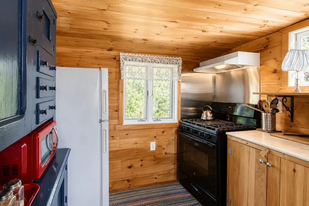193 S Wharf Road Brooksville ME 04617