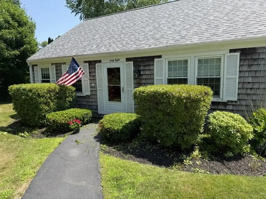 68 Starboard Drive Cape Elizabeth ME 04107