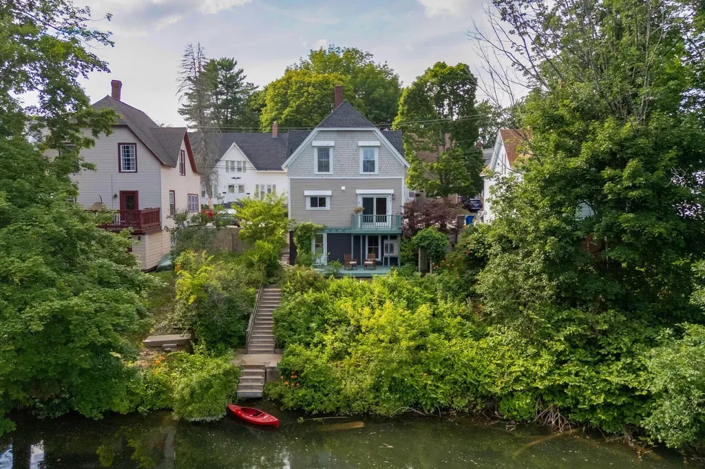 16 Brown Street Westbrook ME 04092