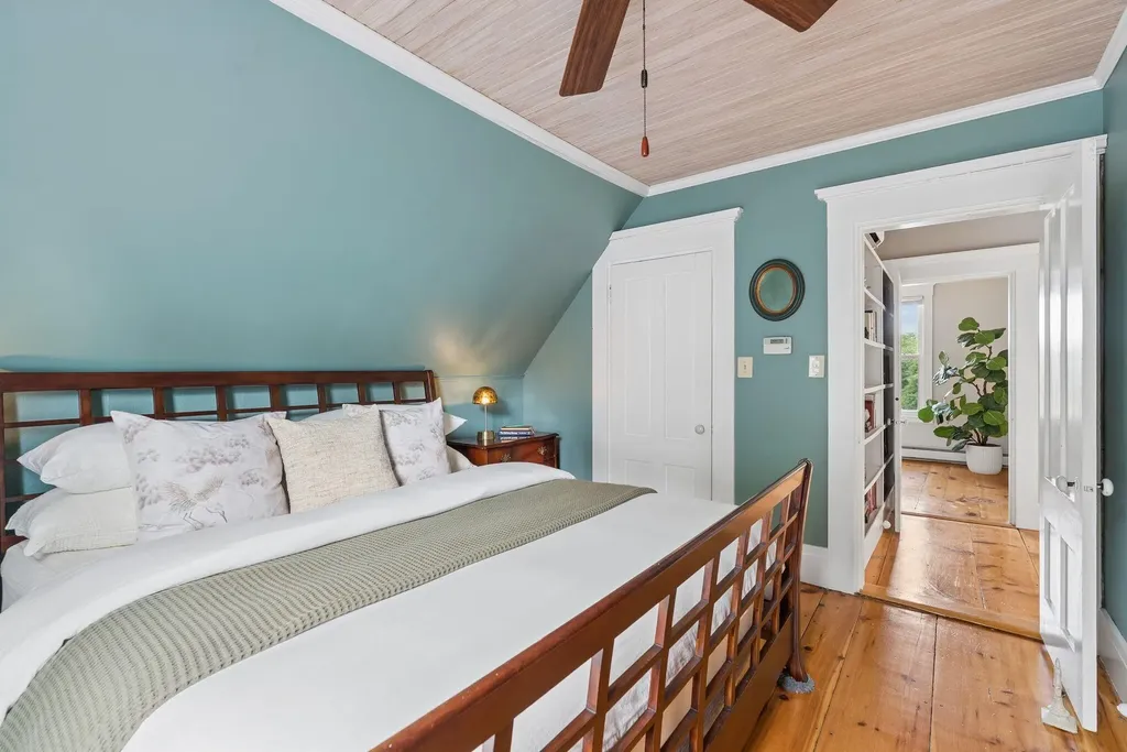 16 Brown Street Westbrook ME 04092