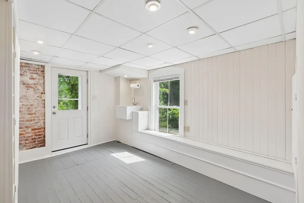 16 Brown Street Westbrook ME 04092