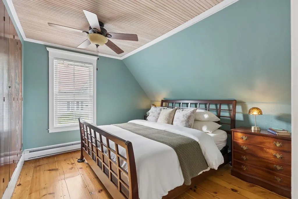 16 Brown Street Westbrook ME 04092