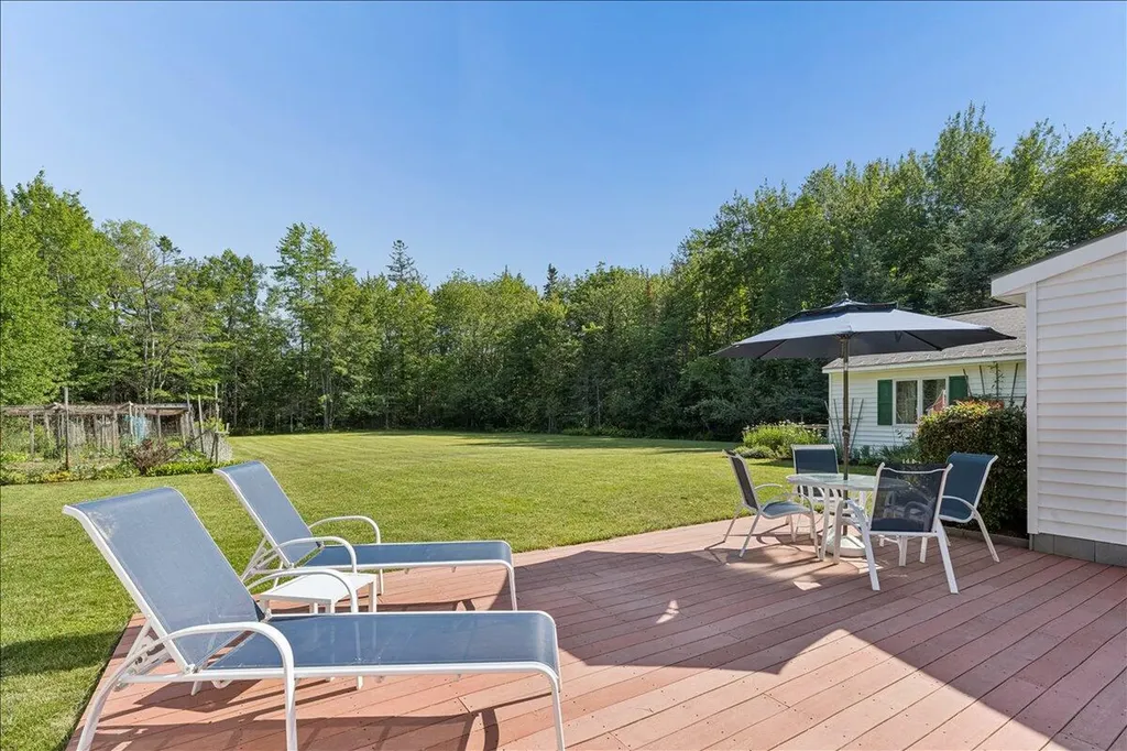 17 Anderson Road Ellsworth ME 04605