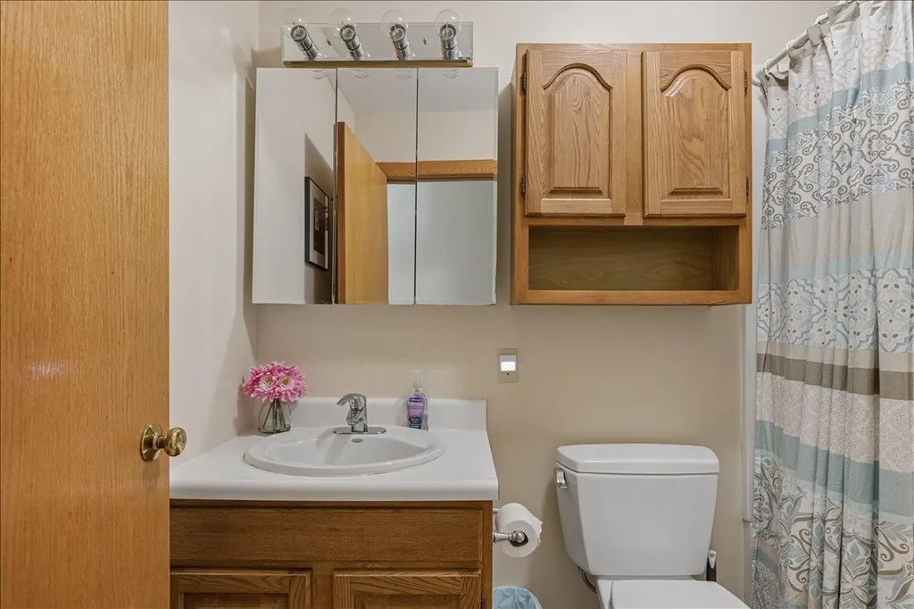 17 Anderson Road Ellsworth ME 04605
