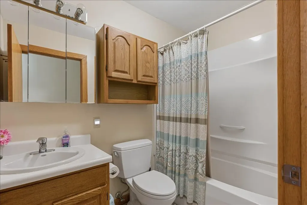17 Anderson Road Ellsworth ME 04605