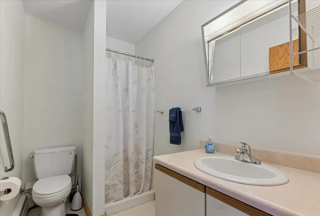 17 Anderson Road Ellsworth ME 04605