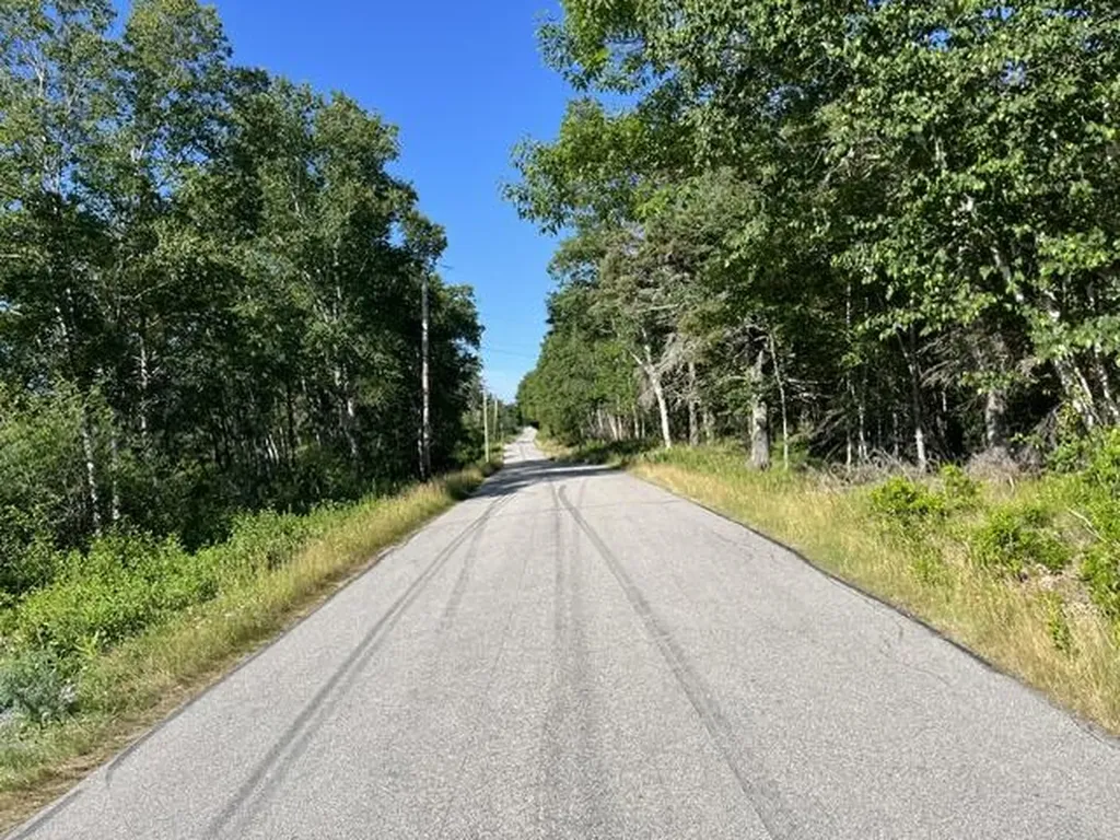 205-009 N North Shore Road North Haven ME 04853