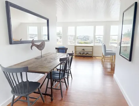 49 Main Vinalhaven ME 04863