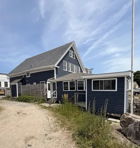 49 Main Vinalhaven ME 04863