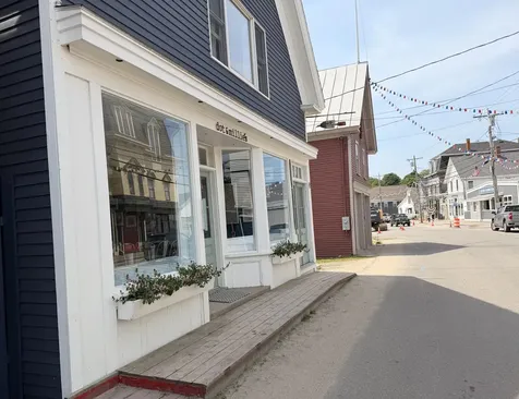 49 Main Vinalhaven ME 04863