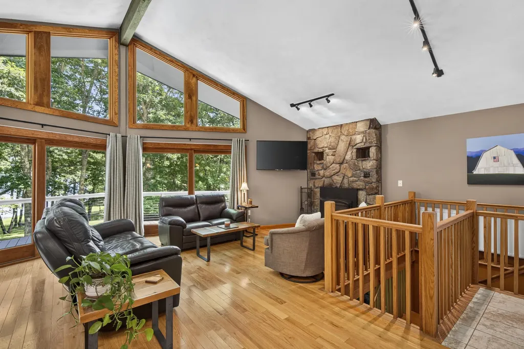 70 Blissful Way Union ME 04862