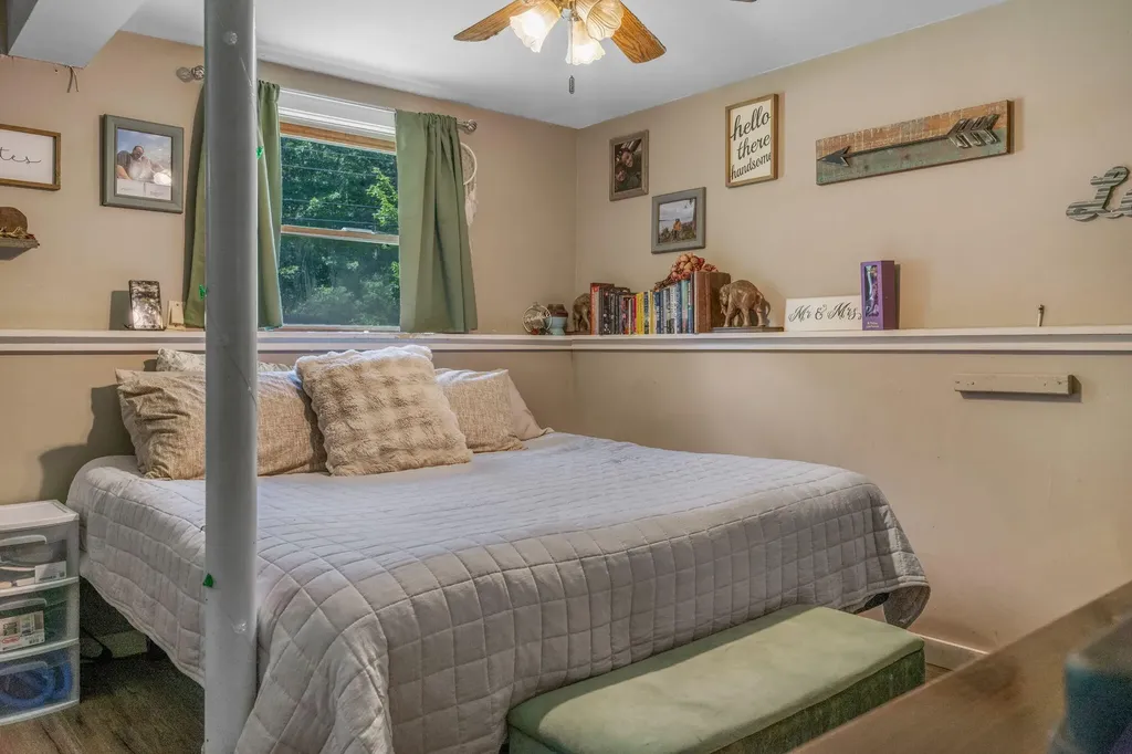 101 Booker Street Thomaston ME 04861