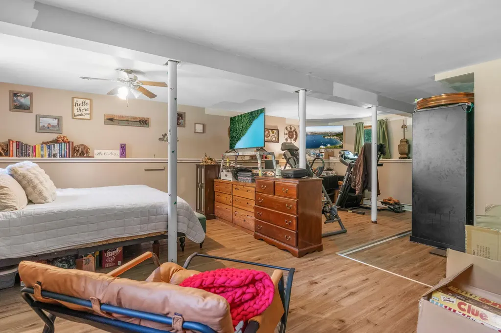 101 Booker Street Thomaston ME 04861
