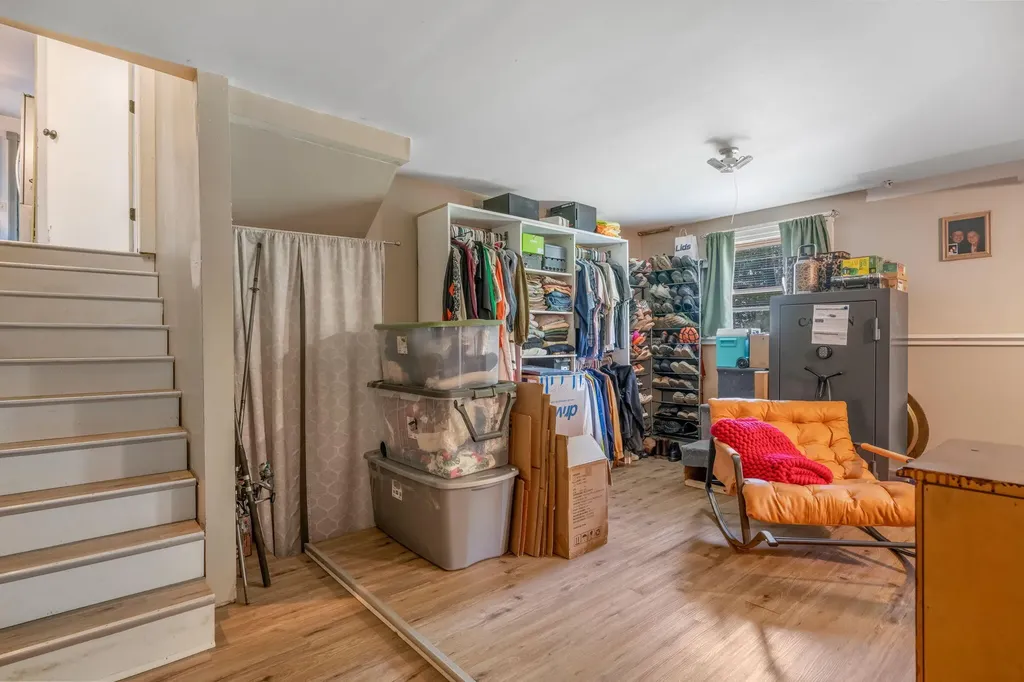 101 Booker Street Thomaston ME 04861