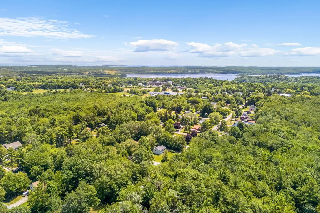 101 Booker Street Thomaston ME 04861