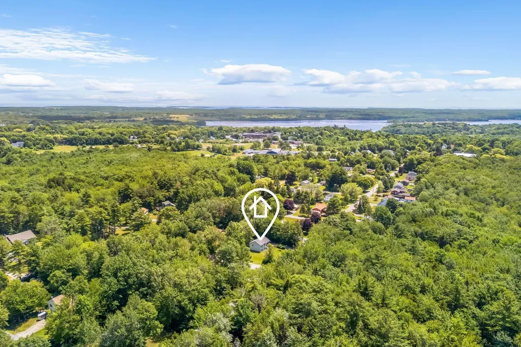 101 Booker Street Thomaston ME 04861