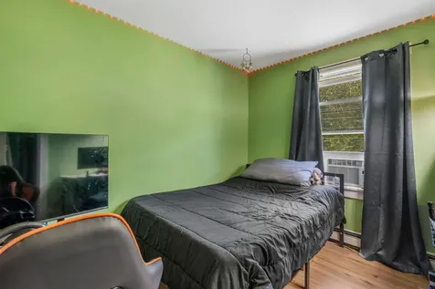 101 Booker Street Thomaston ME 04861