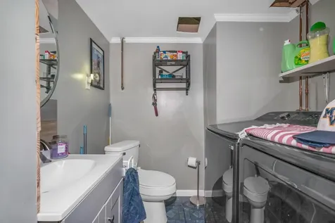 101 Booker Street Thomaston ME 04861
