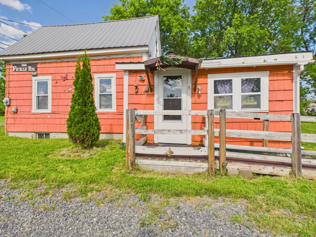 12 Jordan Street Presque Isle ME 04769