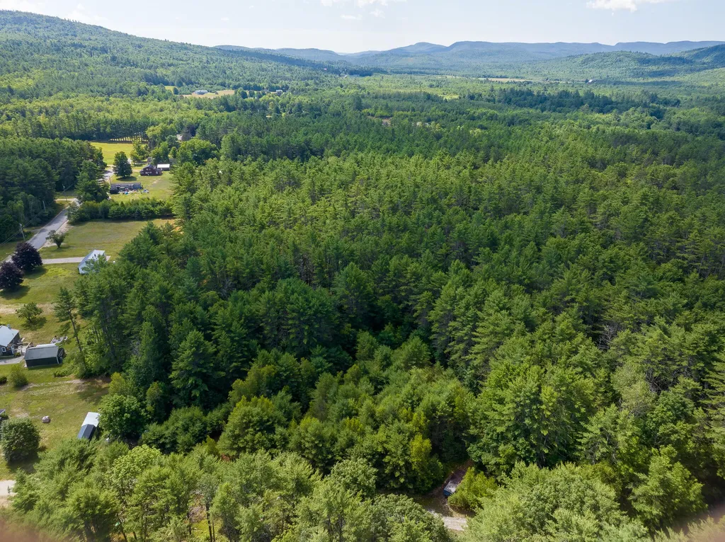 31 Flat Road Bethel ME 04217