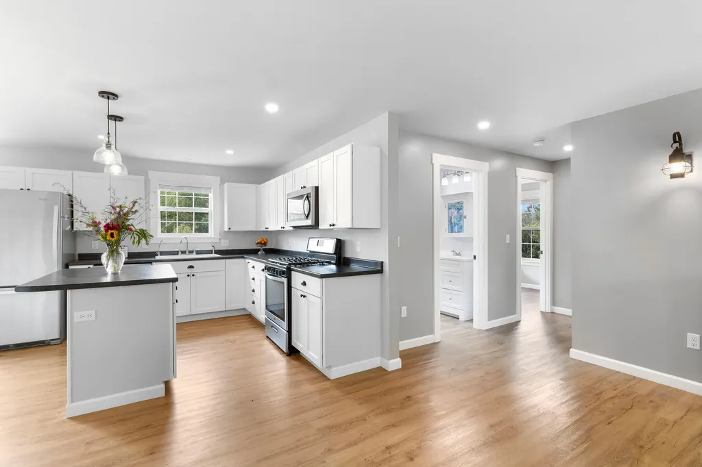531 Spruce Head Road South Thomaston ME 04858