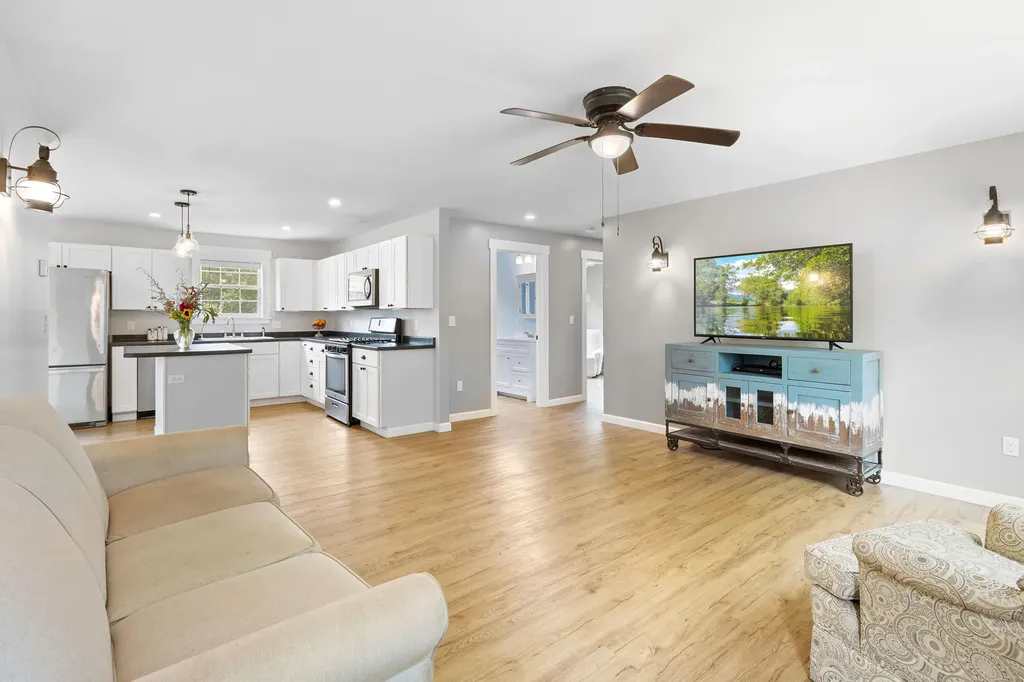 531 Spruce Head Road South Thomaston ME 04858