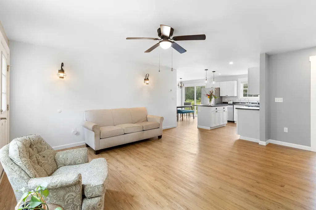531 Spruce Head Road South Thomaston ME 04858