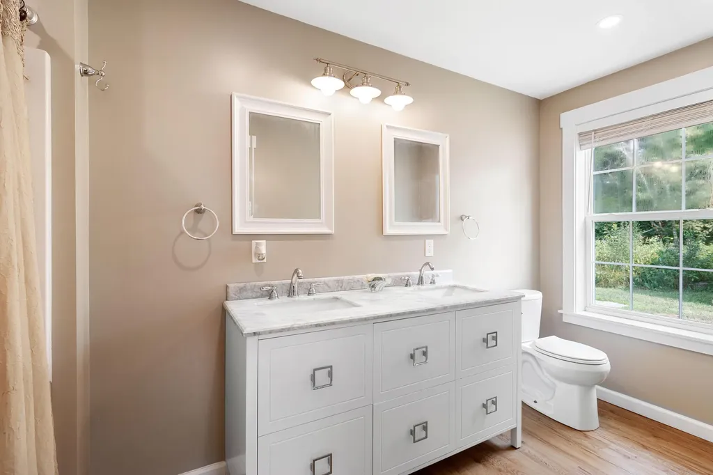 531 Spruce Head Road South Thomaston ME 04858
