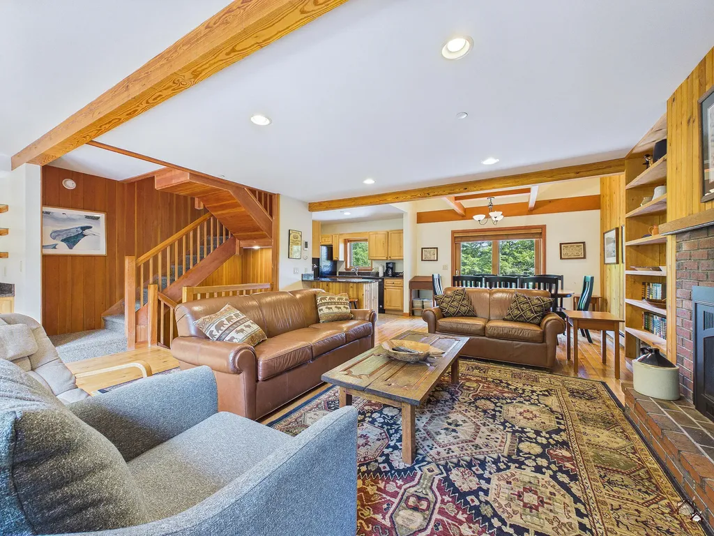 533 Spruce Creek Road Carrabassett Valley ME 04947