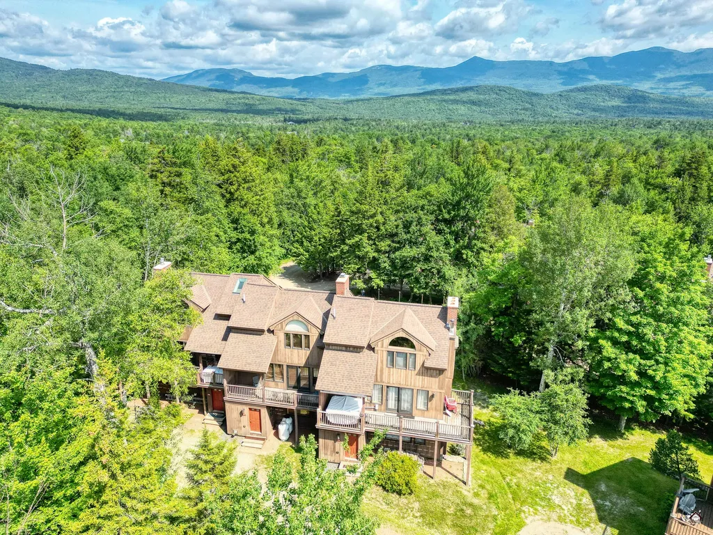 533 Spruce Creek Road Carrabassett Valley ME 04947