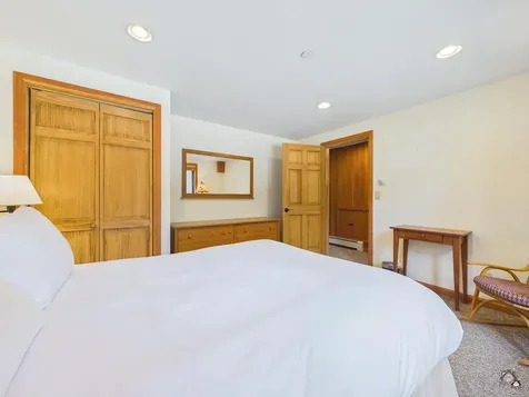 533 Spruce Creek Road Carrabassett Valley ME 04947