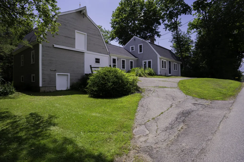 57 High Street Damariscotta ME 04543