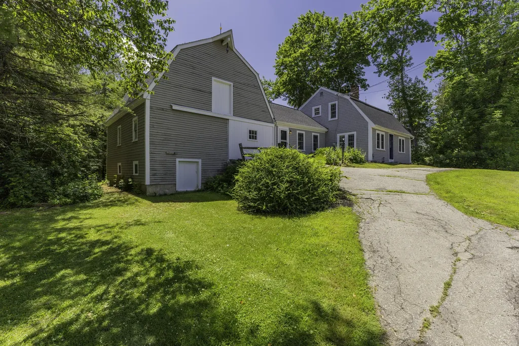 57 High Street Damariscotta ME 04543