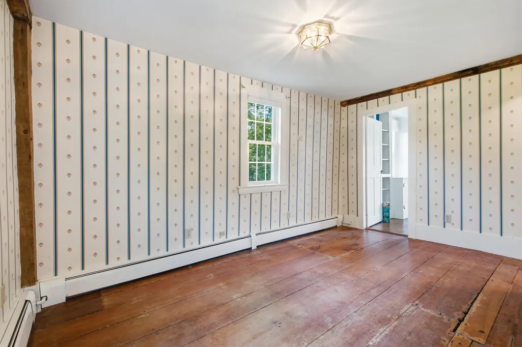 57 High Street Damariscotta ME 04543