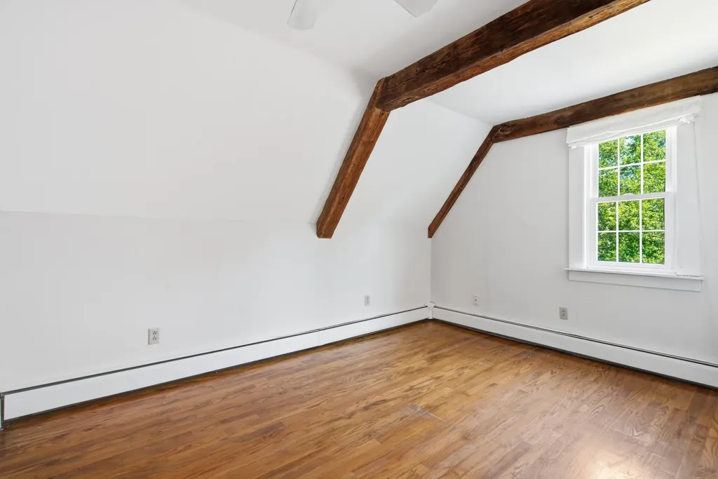 57 High Street Damariscotta ME 04543