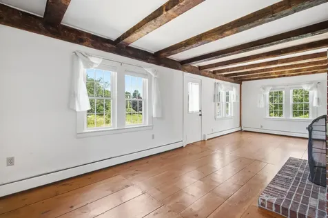 57 High Street Damariscotta ME 04543