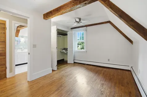 57 High Street Damariscotta ME 04543