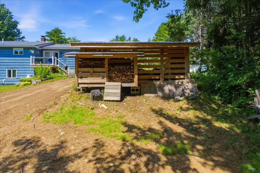 714 Mount Pisgah Road Winthrop ME 04364