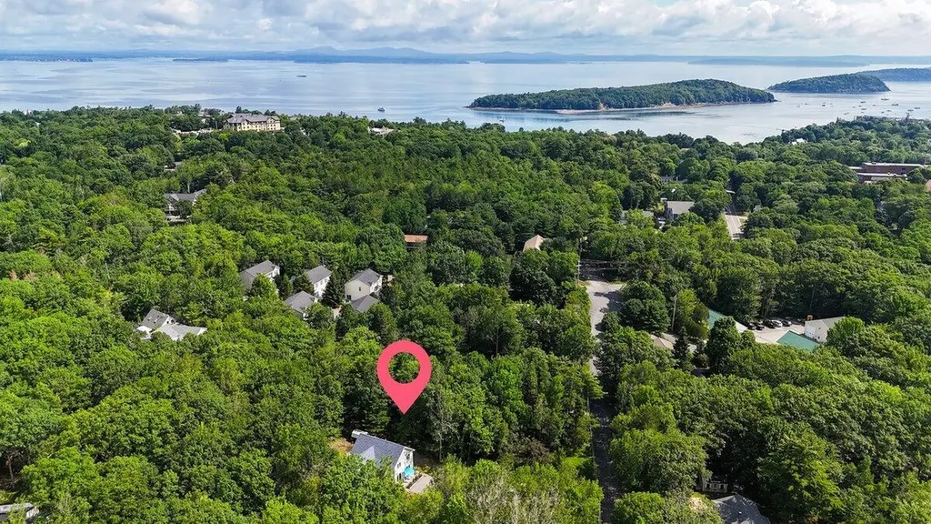 Bar Harbor ME, 5 Devon Road