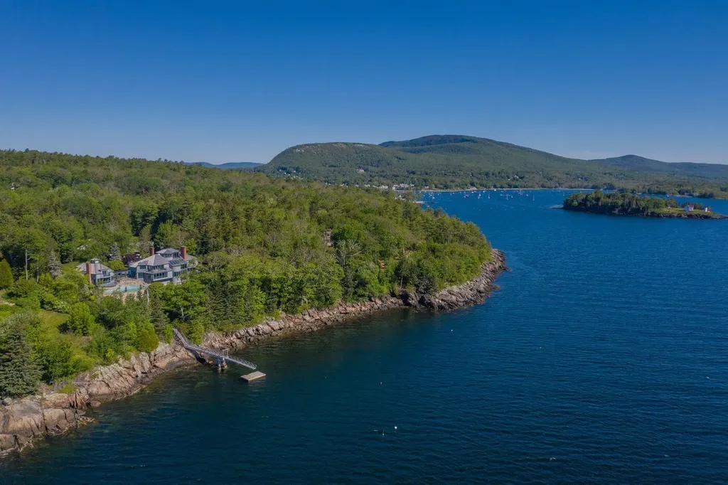 230 Bay View Street Camden ME 04843