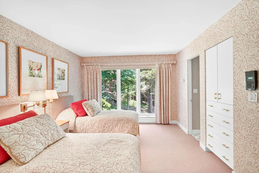230 Bay View Street Camden ME 04843