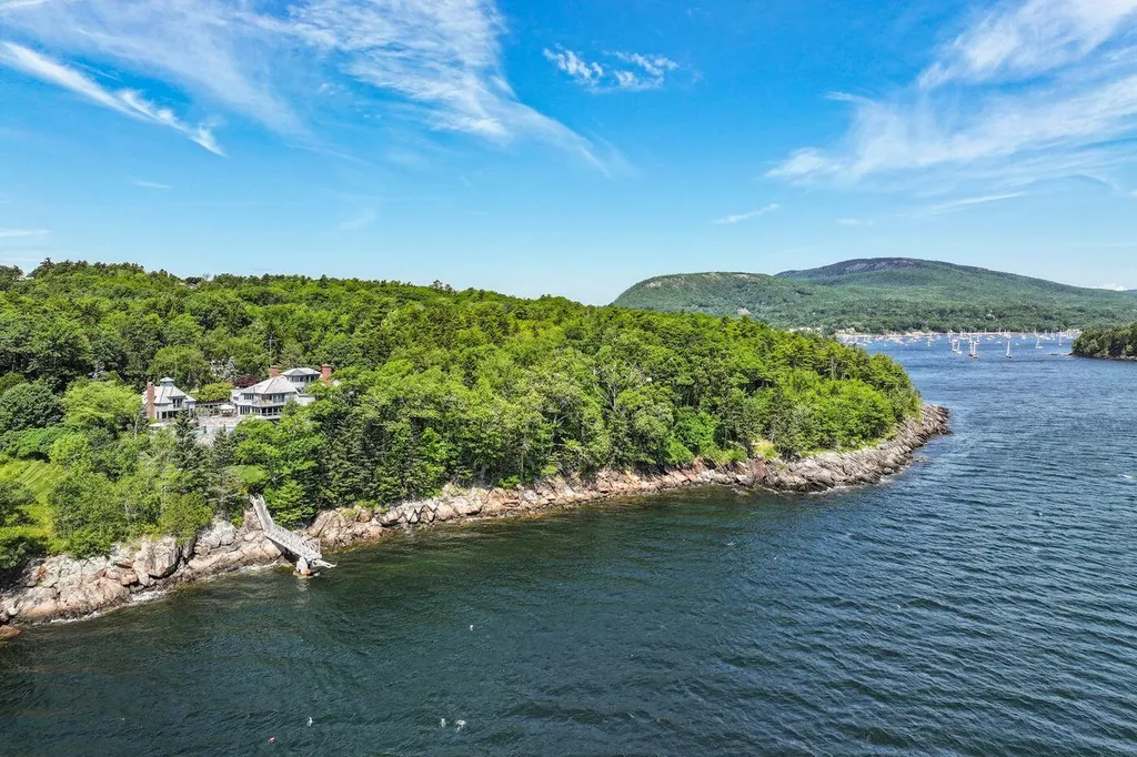 230 Bay View Street Camden ME 04843