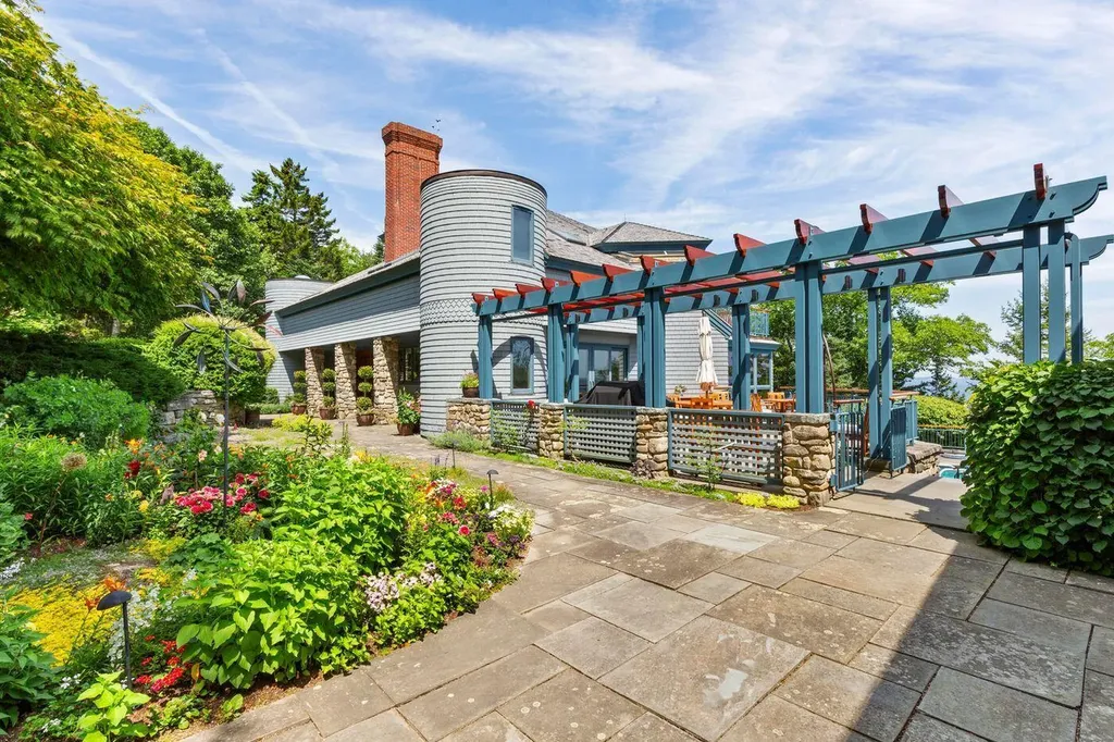 230 Bay View Street Camden ME 04843
