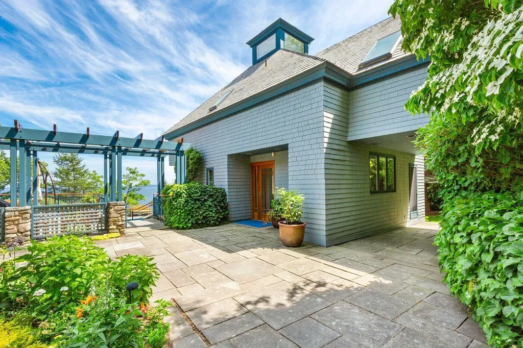 230 Bay View Street Camden ME 04843
