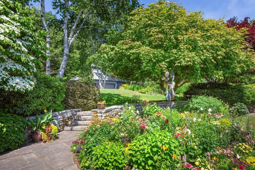 230 Bay View Street Camden ME 04843