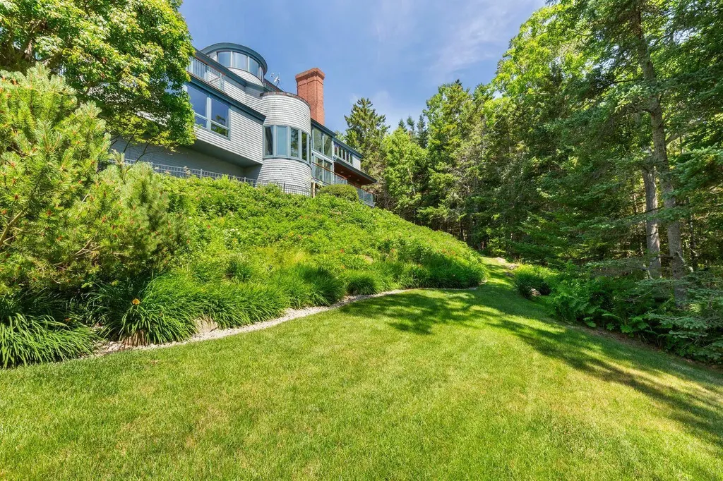 230 Bay View Street Camden ME 04843