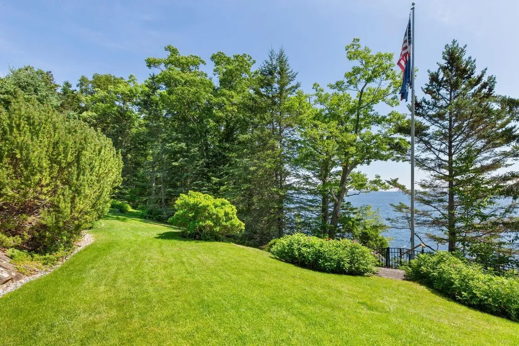230 Bay View Street Camden ME 04843