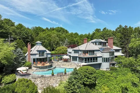 230 Bay View Street Camden ME 04843