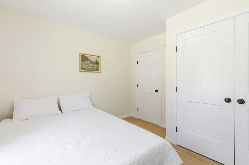 193 Dunton Road Naples ME 04055