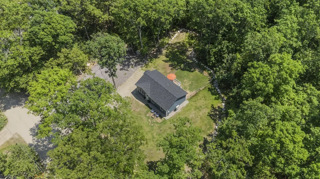 193 Dunton Road Naples ME 04055